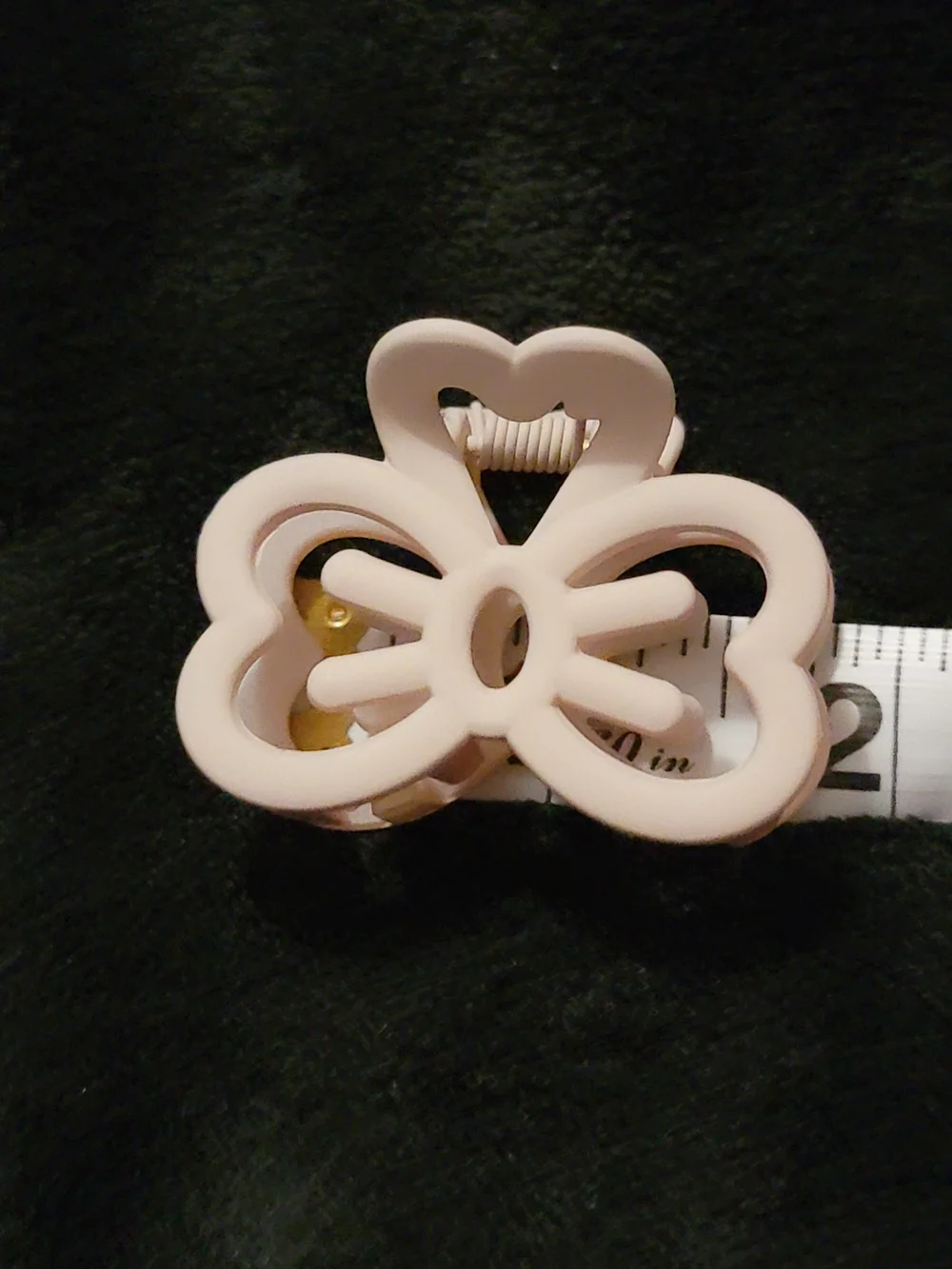 Kitty Style Beige Silicone Hair Ckaw/Clip Set